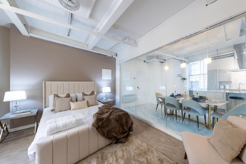 Luxury, Open Plan Apartment Μπράντφορντ Εξωτερικό φωτογραφία