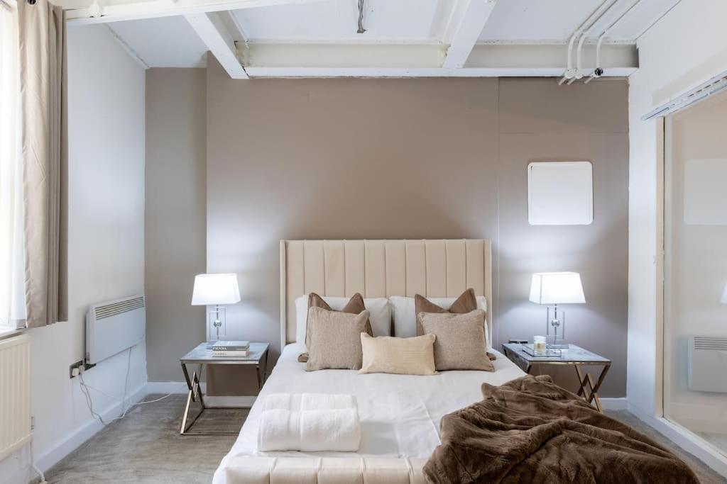 Luxury, Open Plan Apartment Μπράντφορντ Εξωτερικό φωτογραφία
