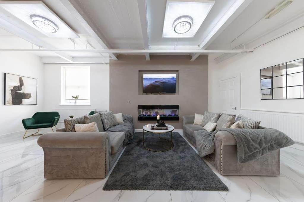 Luxury, Open Plan Apartment Μπράντφορντ Εξωτερικό φωτογραφία